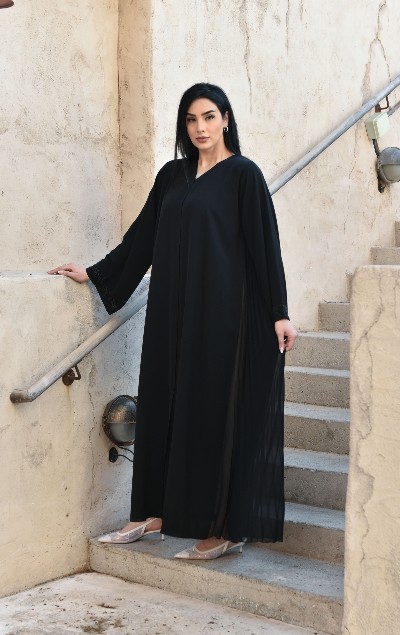 ELEGANT BLACK ABAYA