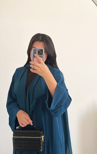 COLORED OPEN ABAYA